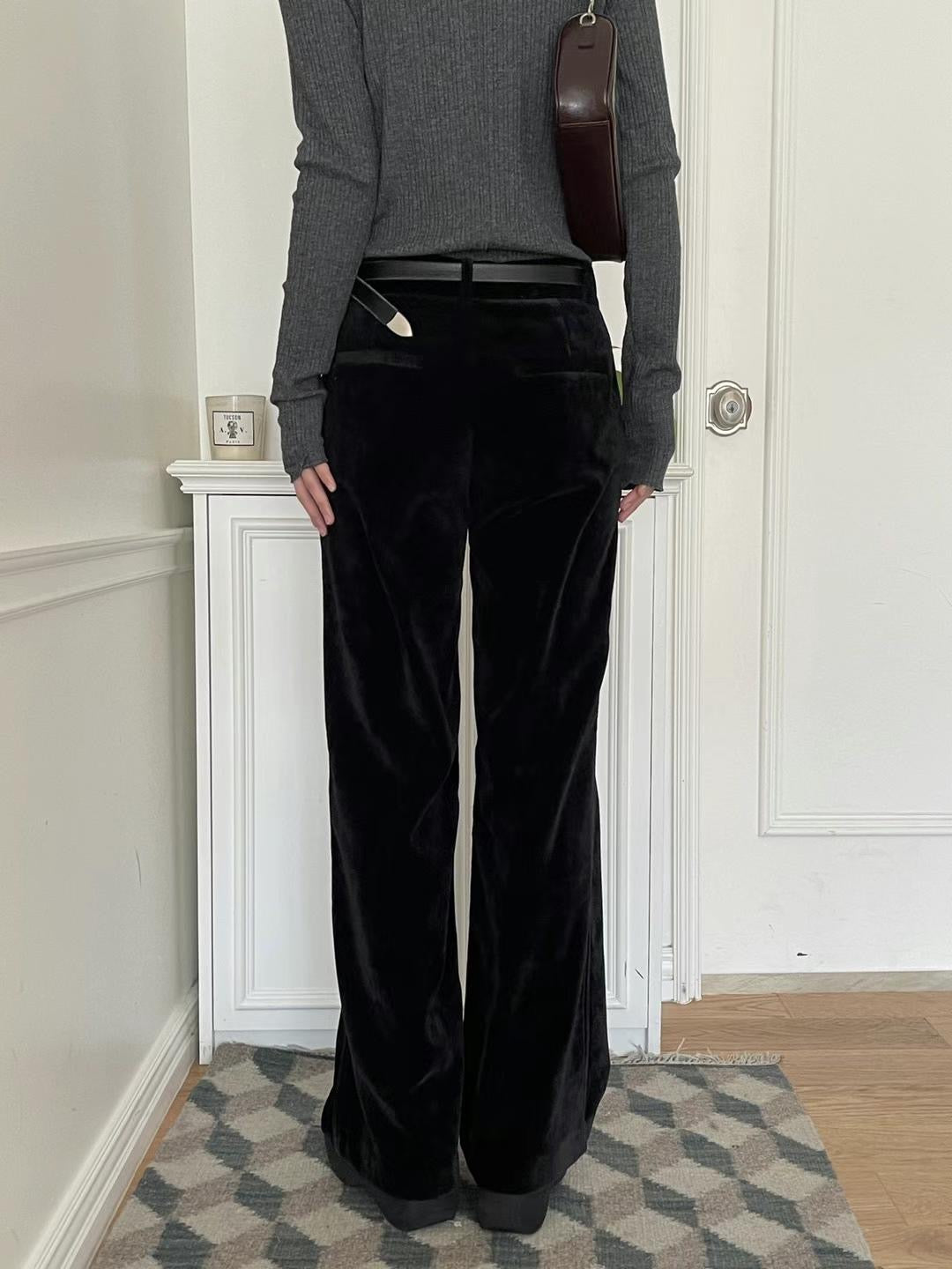 P08 - Albert Velvet Pants
