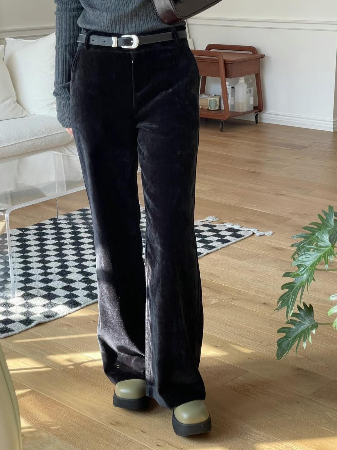 P08 - Albert Velvet Pants