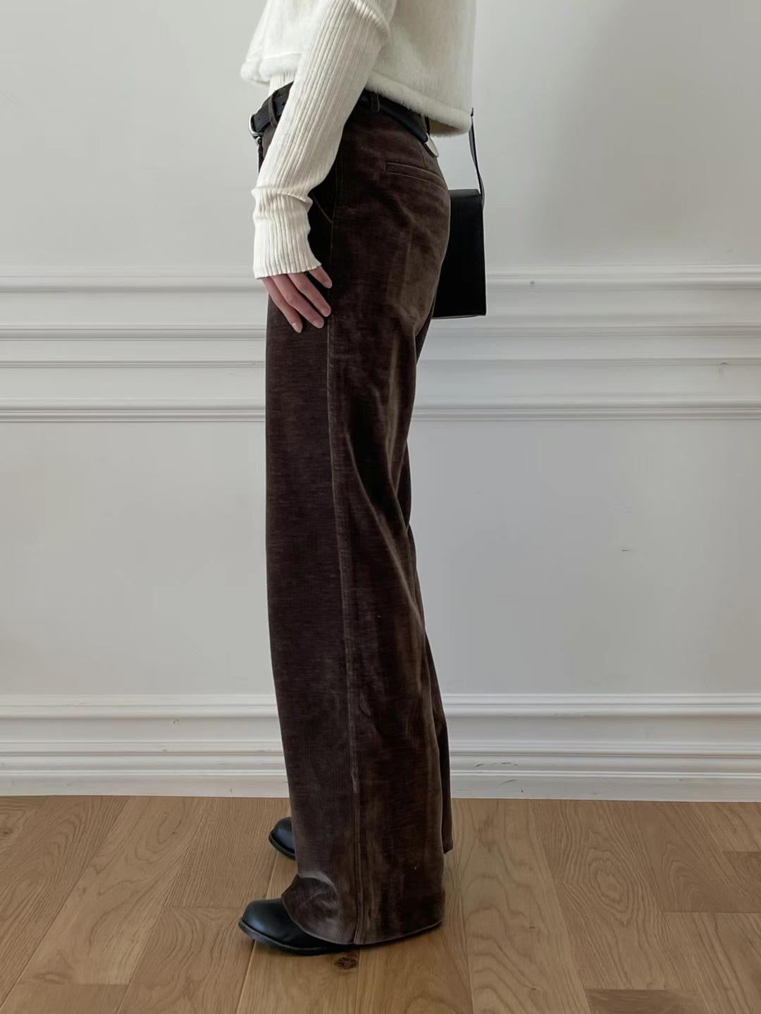 P08 - Albert Velvet Pants