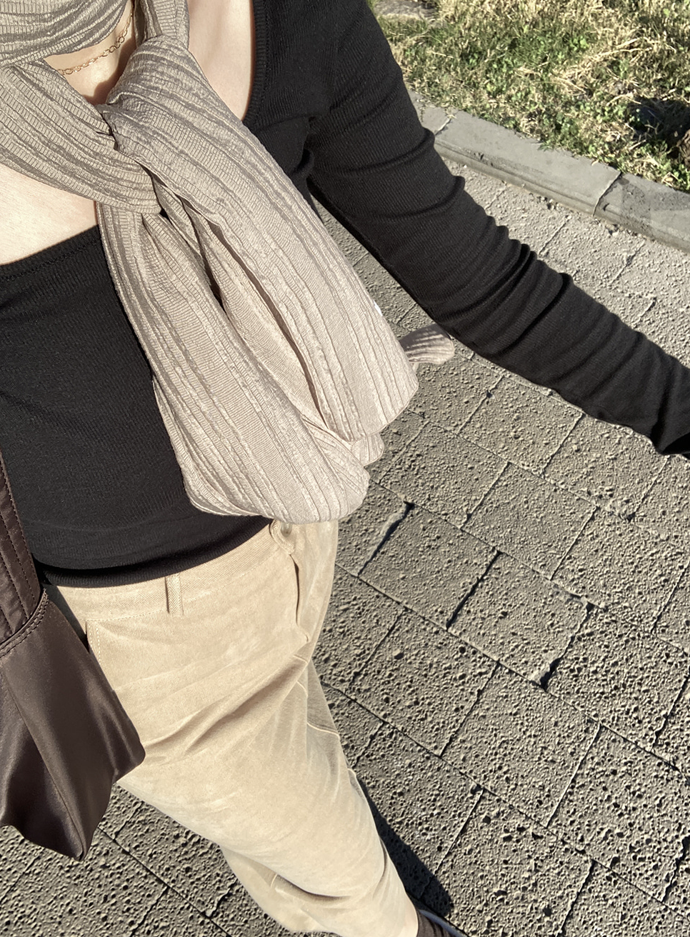 LS03 - SUMOONDAY Square Neck Top