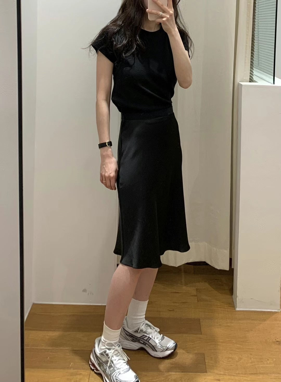 SS08 - Carrie Satin Skirt (highly recommend!)