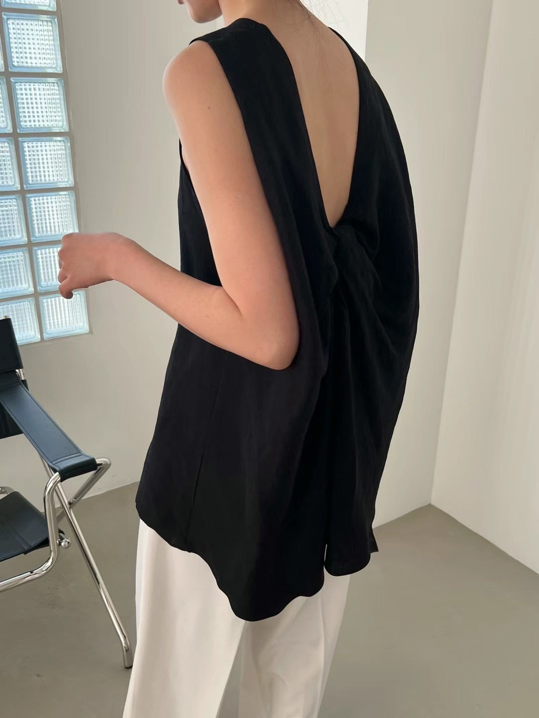 0653 2-way Knocked Vest