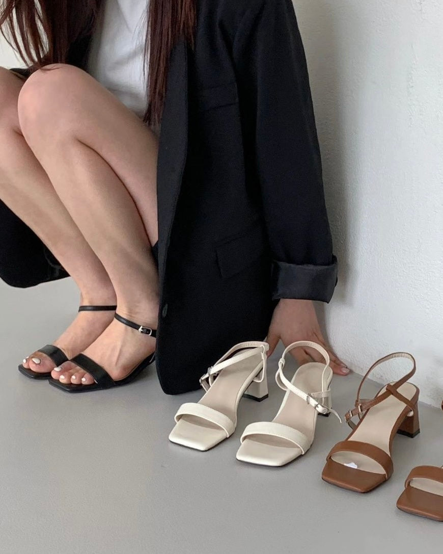 05 - Square Toe Sandals