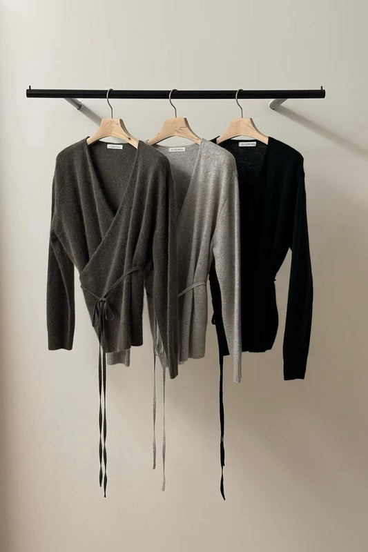 250913 Knitted wrap cardigan