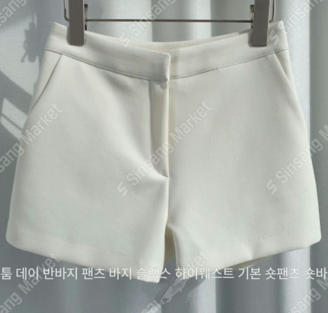 1006 Eugénie Shorts (*SHOWROOM 有DISPLAY)