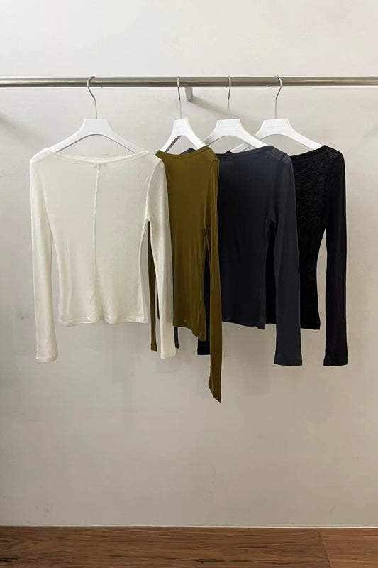 250950 Sheer boat neck top