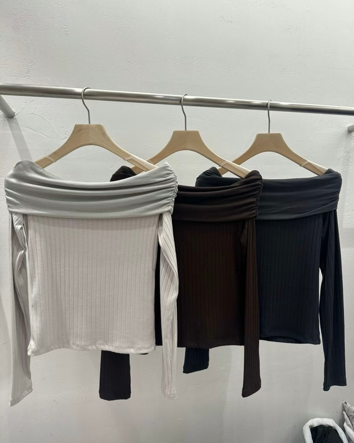 0922 Charlotte Off Shoulder (PT1.SHOWROOM 有DISPLAY)