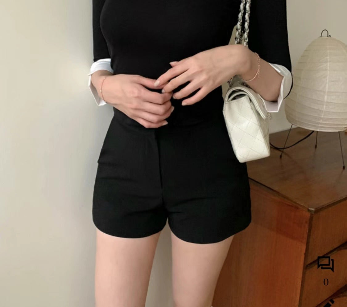 1006 Eugénie Shorts (*SHOWROOM 有DISPLAY)