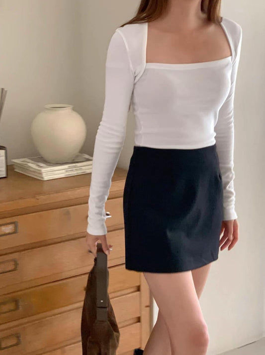 LS14 - Elizabeth Square Neck Top