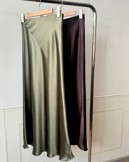 250701 Alessia Satin Skirt