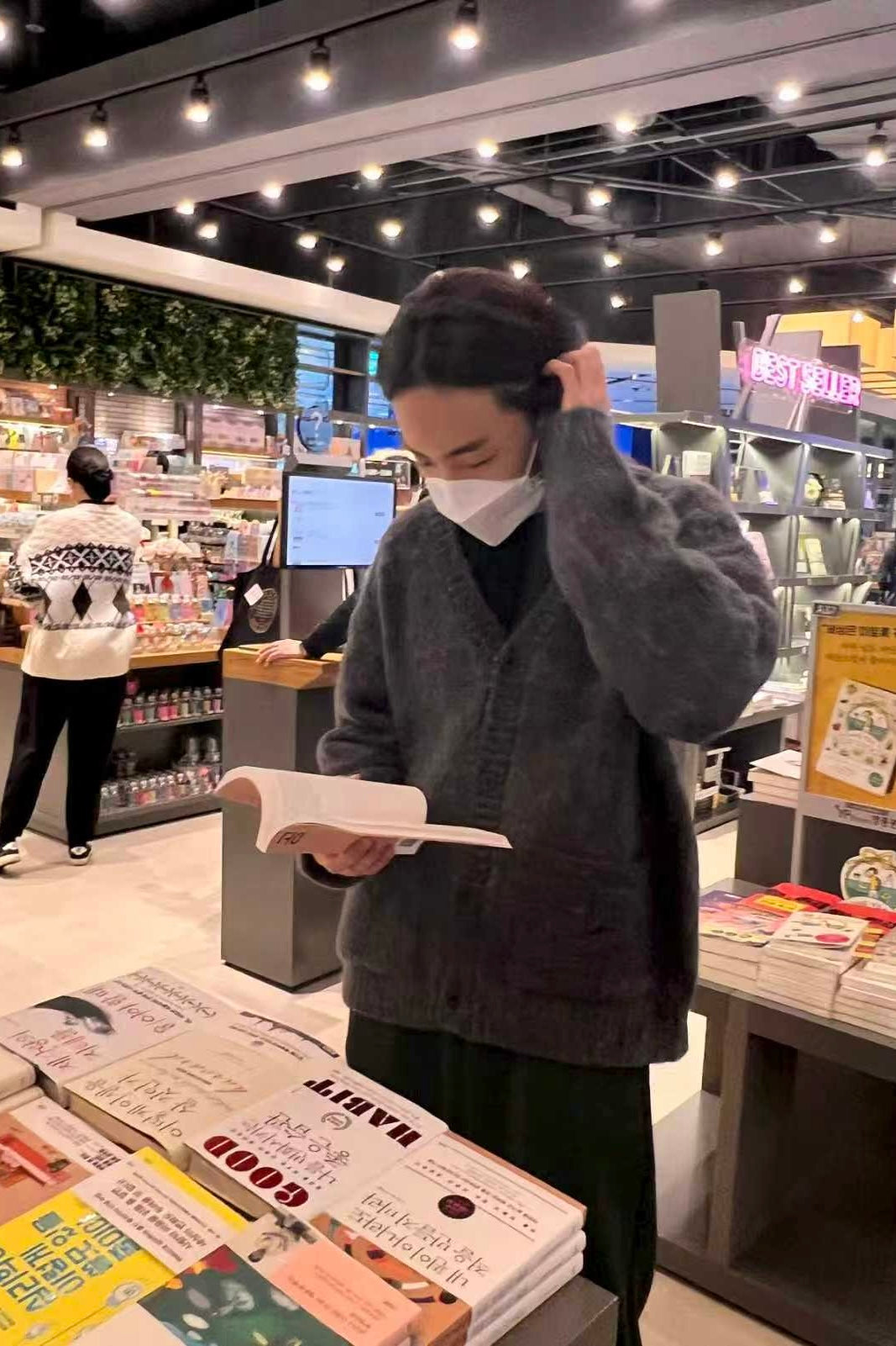 251110 * Showroom有貨版