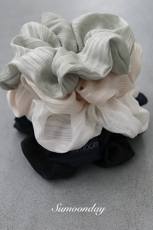 Sumoonday Love Scrunchie 002