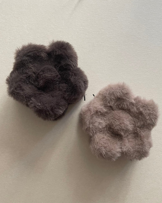 A12 - Fluffy Flower Hair Charm