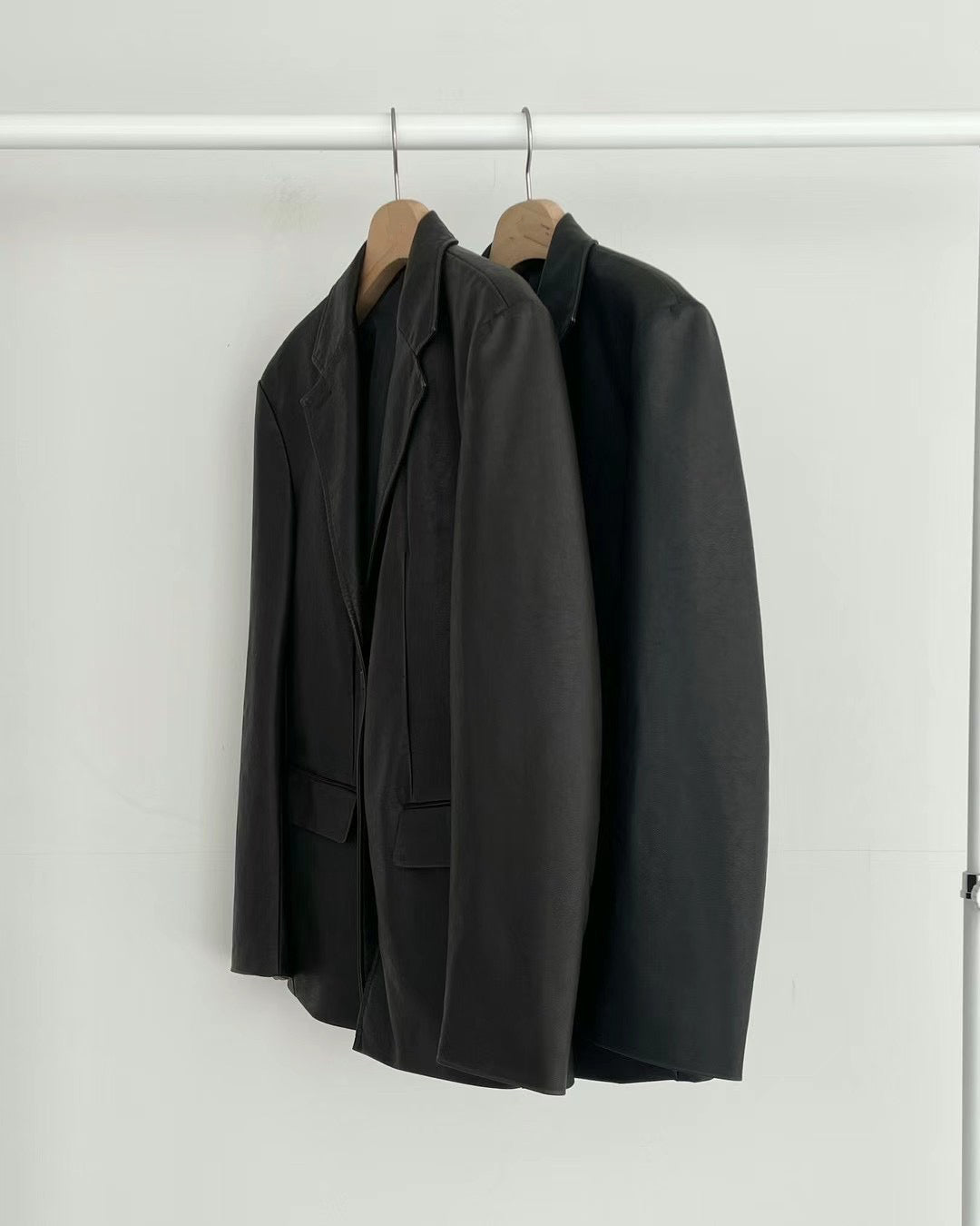 J04 - Notting Hill Leather Blazer