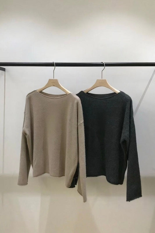 250933 Cozy boat neck knitwear