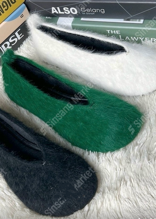 1115 Fluffy Shoes