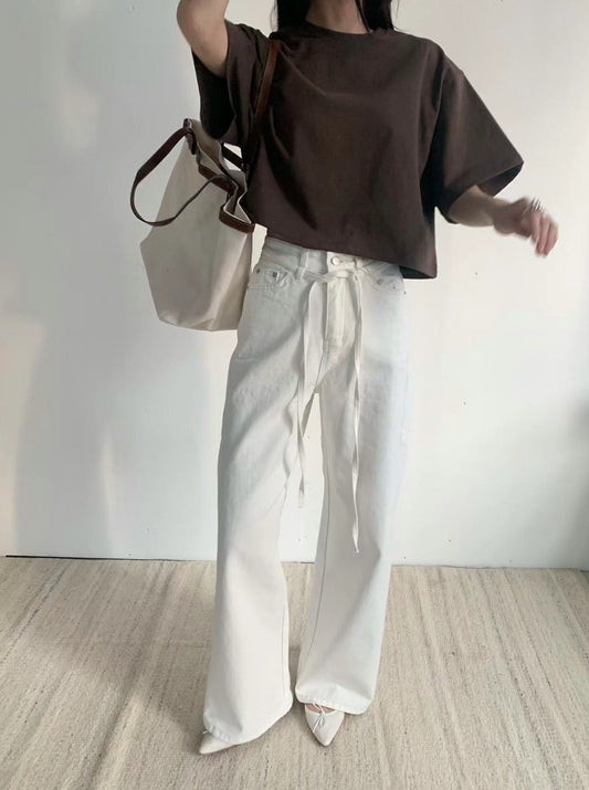 J02 - Melis Wide Leg Jeans with Strap