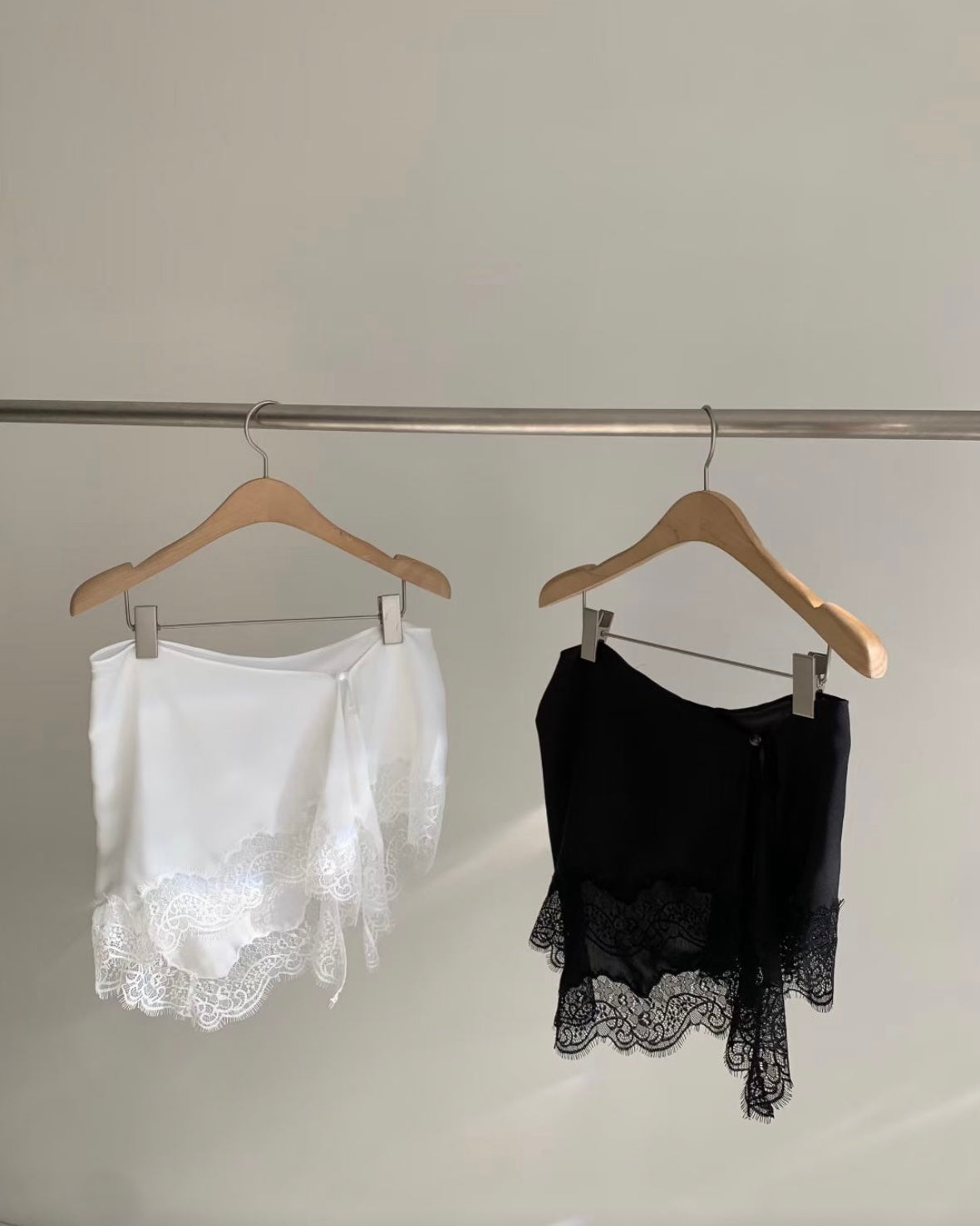 251102 Lace Wrap Piece