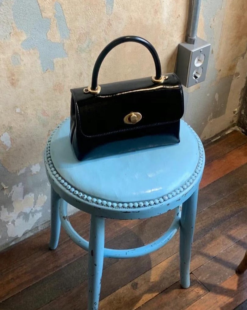 BG18 - Mini Coach Court Bag