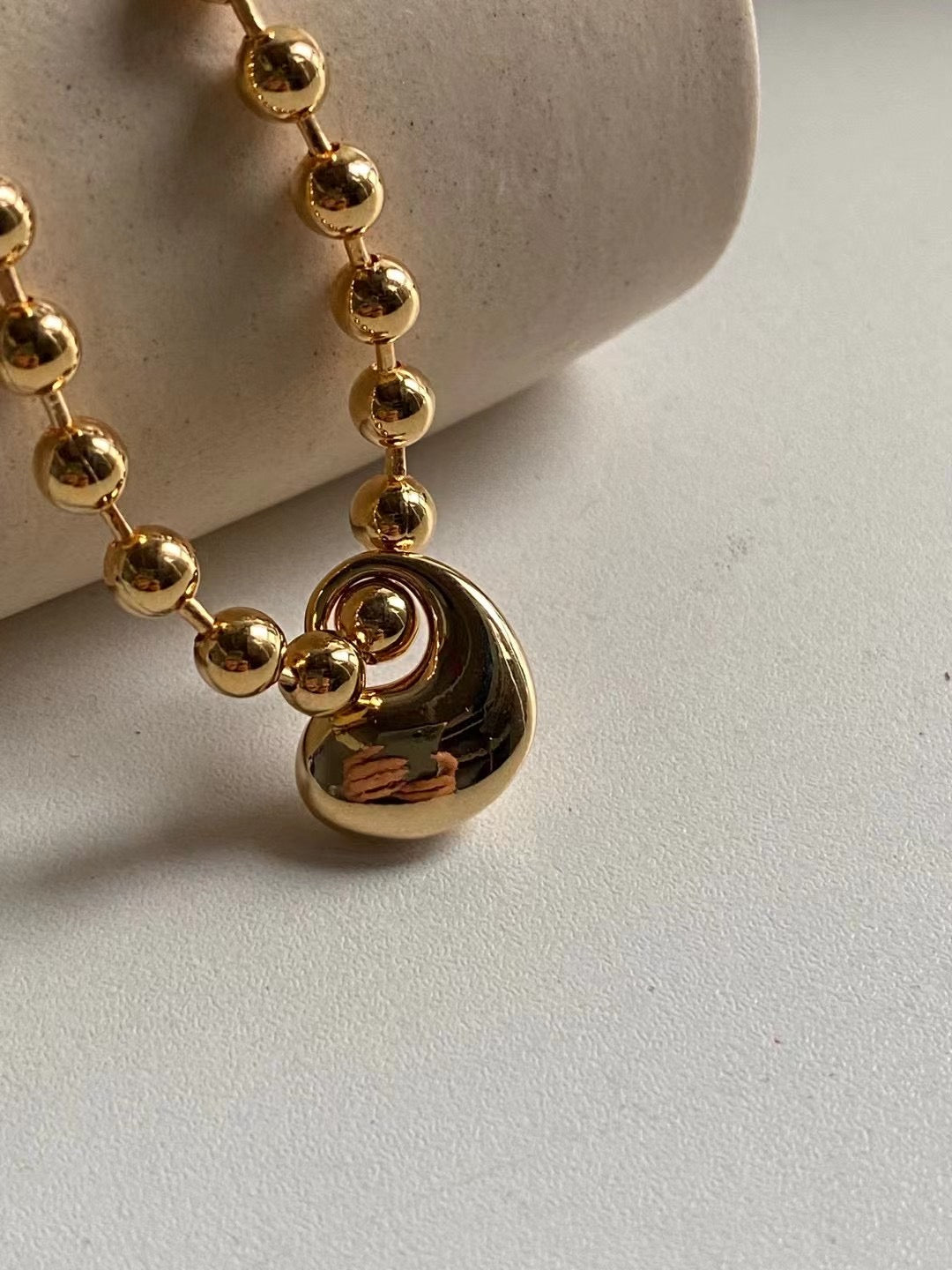 A37 - Puffy Heart Necklace