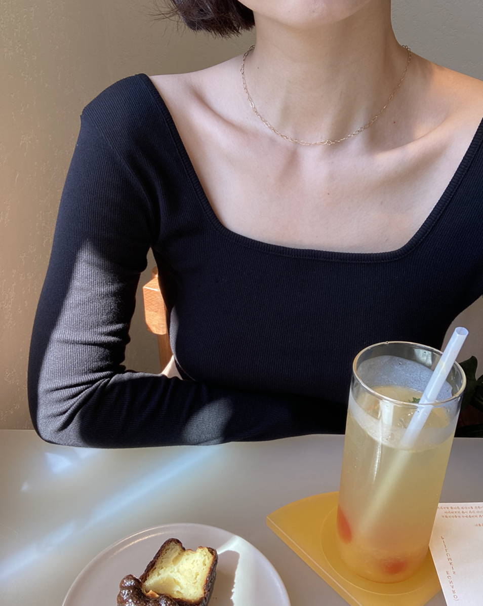 LS03 - SUMOONDAY Square Neck Top